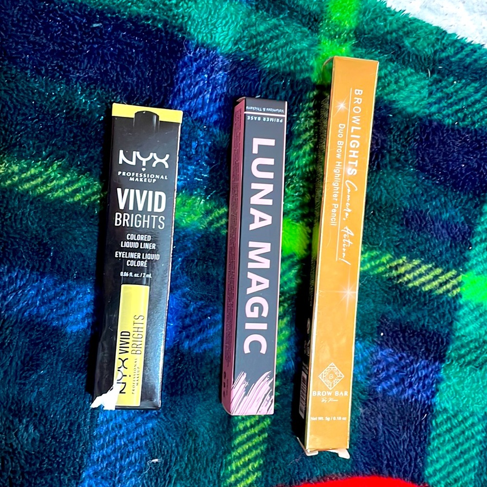 Brown and lash products brand new in packaging